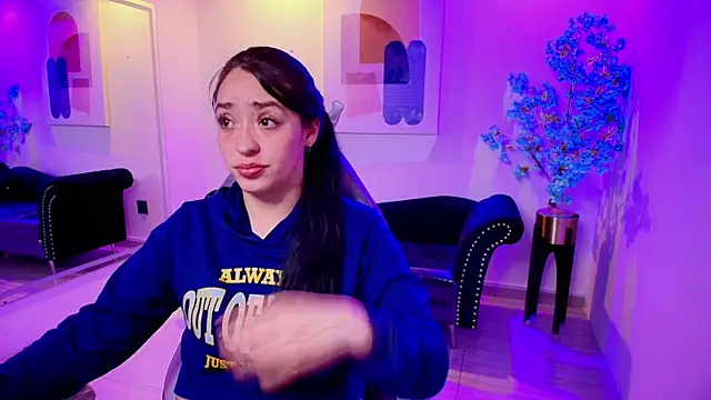 Snapshot of Alanna__scott chatting on April 2026 03:40:02 AM Alanna scott online show from April 2026 03:40:02 AM