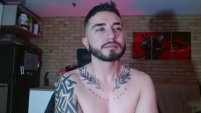 Snapshot of dave_wolf7 chatting on March 2026 06:17:02 AM dave wolf7 online show from March 2026 06:17:02 AM