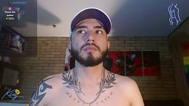 Snapshot of dave_wolf7 chatting on April 2026 07:12:01 AM dave wolf7 online show from April 2026 07:12:01 AM