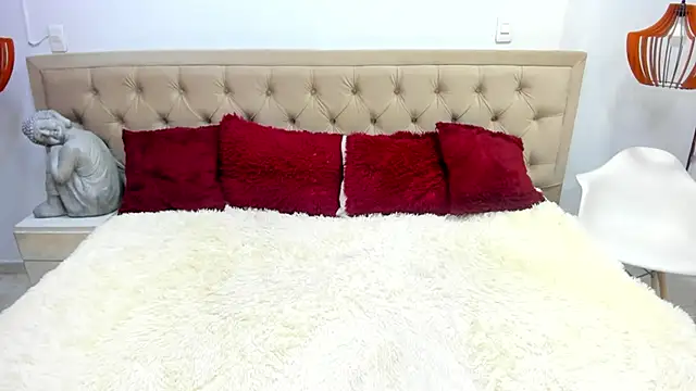 lucyscay  online show from February 2026 10:19:02 PM