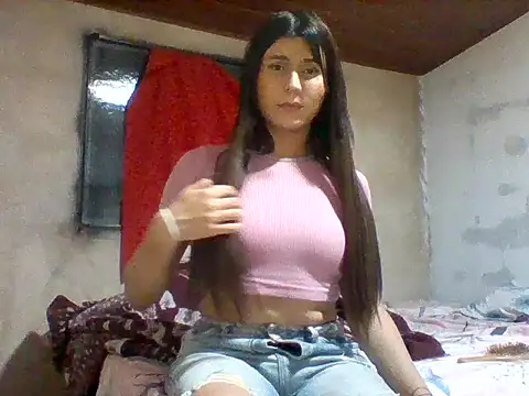 Snapshot of lucyscay_ chatting on April 2026 03:48:01 AM lucyscay online show from April 2026 03:48:01 AM