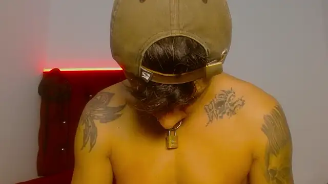 Snapshot of SkinnyDevil12 chatting on March 2026 04:14:02 AM SkinnyDevil12 online show from March 2026 04:14:02 AM