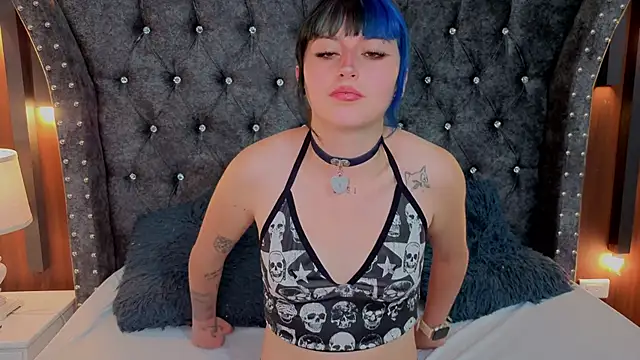 OliviaBonnie online show from February 2026 08:23:01 PM