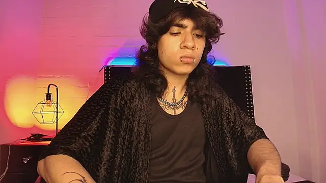 Axell Kussh online show from February 2026 01:40:01 PM