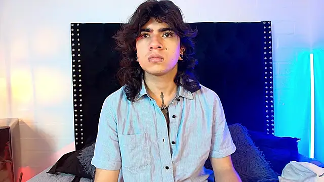 Axell Kussh online show from February 2026 02:46:02 PM