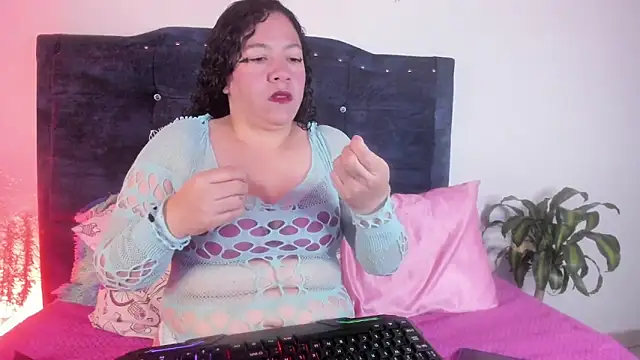 Snapshot of sexy_diablaa chatting on February 2026 01:19:02 PM sexy diablaa online show from February 2026 01:19:02 PM