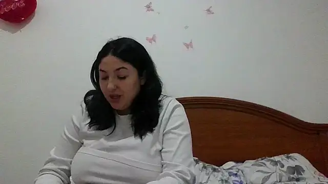 Snapshot of Amber_Sinn chatting on April 2026 09:57:02 PM Amber Sinn online show from April 2026 09:57:02 PM