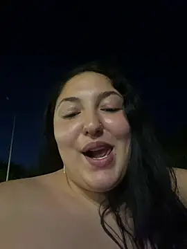 Snapshot of Amber_Sinn chatting on June 2026 07:12:02 PM Amber Sinn online show from June 2026 07:12:02 PM