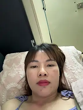 Snapshot of Loyalty-love chatting on March 2026 02:12:01 PM Loyalty-love online show from March 2026 02:12:01 PM