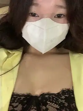 Snapshot of Rin-yiyi chatting on February 2026 03:17:01 AM Rin-yiyi online show from February 2026 03:17:01 AM