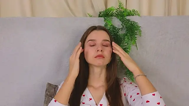 Snapshot of OnyxViper chatting on March 2026 07:03:02 AM OnyxViper online show from March 2026 07:03:02 AM