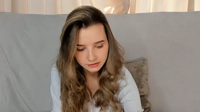 Snapshot of OnyxViper chatting on April 2026 06:57:01 AM OnyxViper online show from April 2026 06:57:01 AM