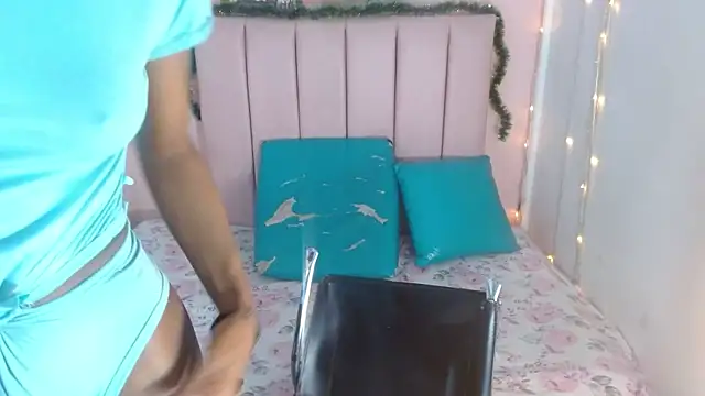 Snapshot of charlothcameronrs707 chatting on March 2026 03:00:01 PM charlothcameronrs707 online show from March 2026 03:00:01 PM