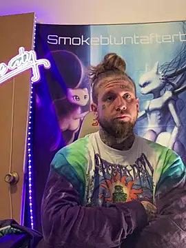 Smokebluntafterblunt online show from April 2026 12:06:01 PM