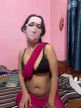 Snapshot of Hello_Priya16 chatting on July 2026 07:05:01 PM Hello Priya16 online show from July 2026 07:05:01 PM