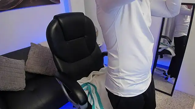 Tommas Jhonson online show from February 2026 03:50:01 AM