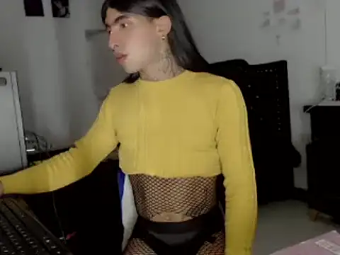 nebullax mcqueen online show from February 2026 02:47:01 PM