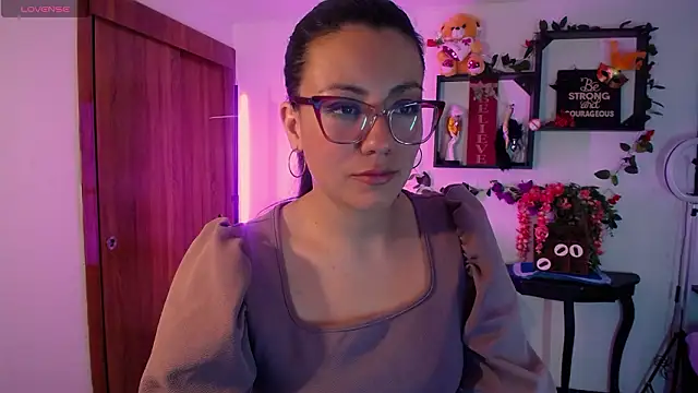 QueenRose94 online show from February 2026 12:45:02 PM