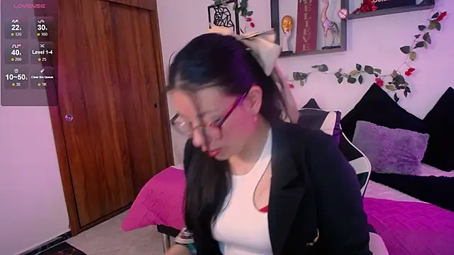 QueenRose94 online show from February 2026 01:07:02 PM