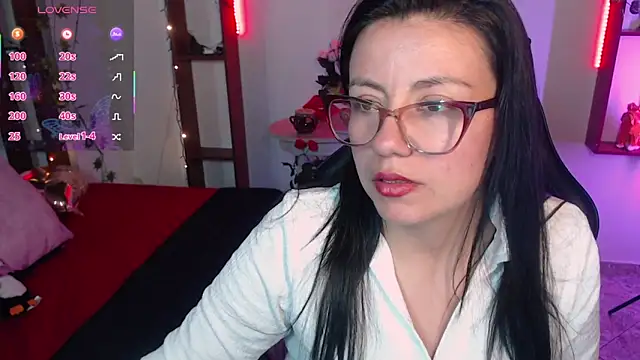 QueenRose94 online show from March 2026 12:43:02 PM