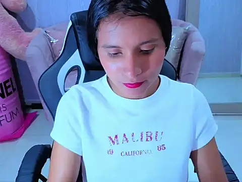 Cataleya23 a online show from April 2026 09:30:02 PM