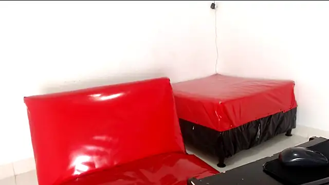 Snapshot of valeryskinnyvagi chatting on April 2026 12:33:02 AM valeryskinnyvagi online show from April 2026 12:33:02 AM