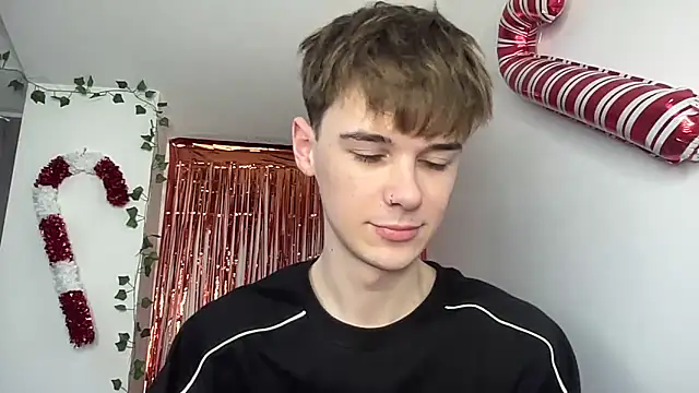 Snapshot of YourMilkyGuy chatting on February 2026 01:27:02 PM YourMilkyGuy online show from February 2026 01:27:02 PM