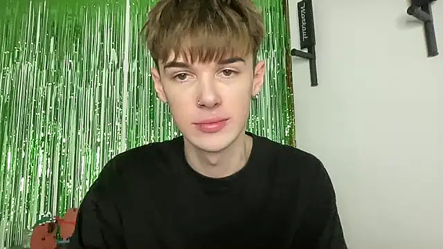 Snapshot of YourMilkyGuy chatting on February 2026 06:06:01 PM YourMilkyGuy online show from February 2026 06:06:01 PM