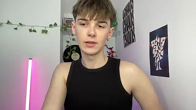 YourMilkyGuy online show from March 2026 03:24:01 PM