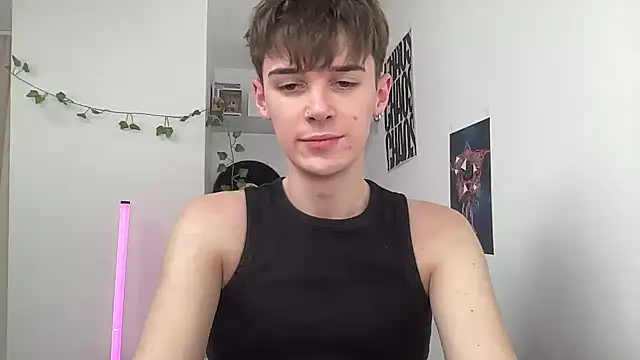 YourMilkyGuy online show from June 2026 01:35:02 PM