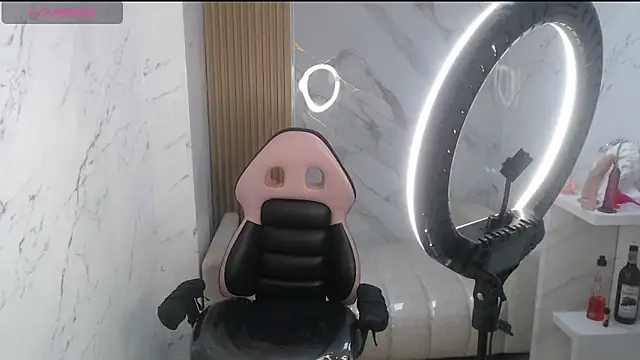 lili mint tf online show from April 2026 03:34:02 AM