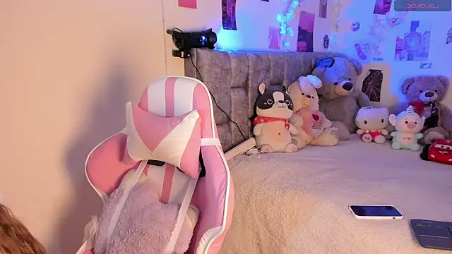 Iam Emiily  online show from April 2026 01:41:02 AM