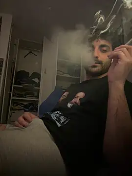 Snapshot of elia2711 chatting on February 2026 02:40:02 AM elia2711 online show from February 2026 02:40:02 AM