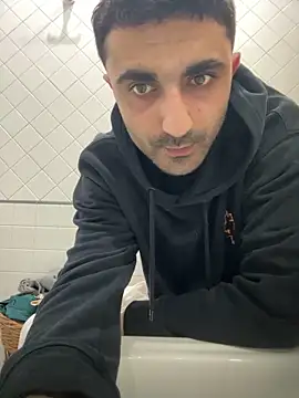 Snapshot of elia2711 chatting on March 2026 06:45:02 PM elia2711 online show from March 2026 06:45:02 PM