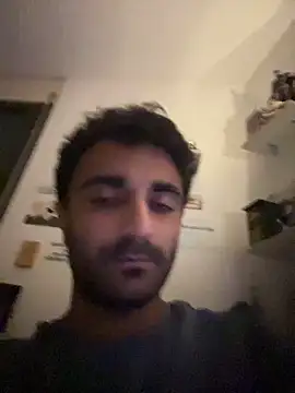 Snapshot of elia2711 chatting on May 2026 12:05:01 AM elia2711 online show from May 2026 12:05:01 AM