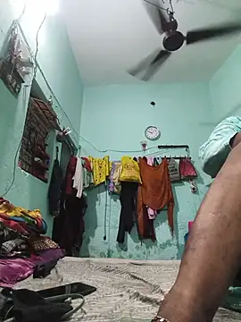 PRIYAGOYAL online show from July 2026 04:18:01 AM