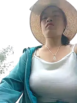 Snapshot of Nhoccon90 chatting on March 2026 01:44:01 AM Nhoccon90 online show from March 2026 01:44:01 AM