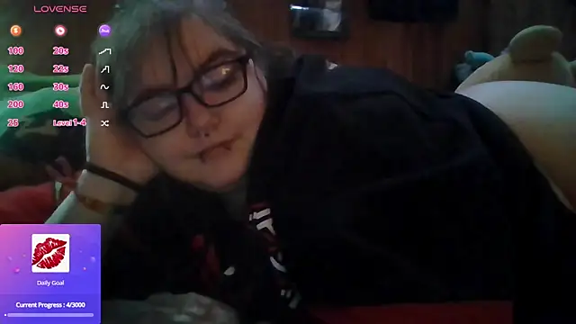 Snapshot of thatskarma chatting on March 2026 07:32:02 AM thatskarma online show from March 2026 07:32:02 AM