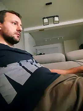 defaktor online show from March 2026 08:37:01 PM