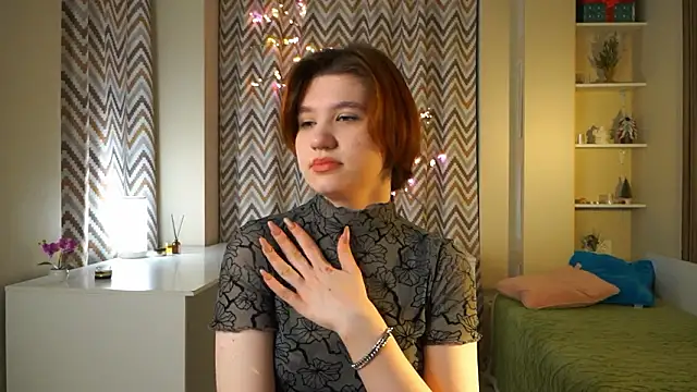 BelleHayton online show from February 2026 03:46:01 PM