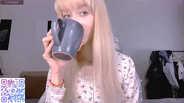 TaliCaan online show from April 2026 11:14:02 AM