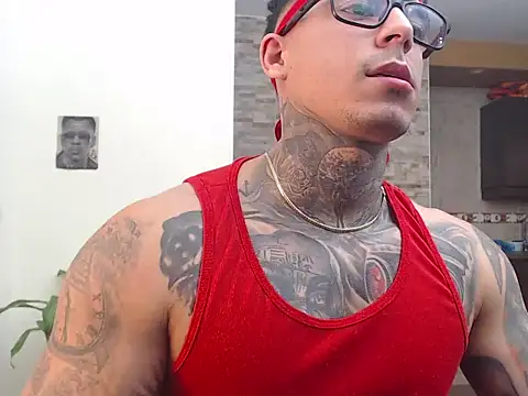 maxstrom111 online show from February 2026 02:01:02 PM