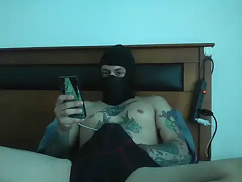 BANDIDODOTADOCHILENO online show from April 2026 06:59:02 PM