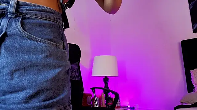 KateValenciaa online show from April 2026 12:20:01 PM