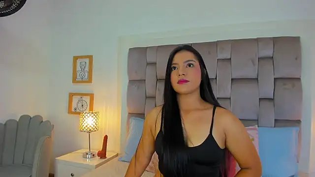 Snapshot of zharia_lux_25 chatting on February 2026 11:28:02 AM zharia lux 25 online show from February 2026 11:28:02 AM