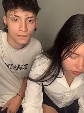 Snapshot of Damn__Love chatting on April 2026 12:19:02 AM Damn Love online show from April 2026 12:19:02 AM