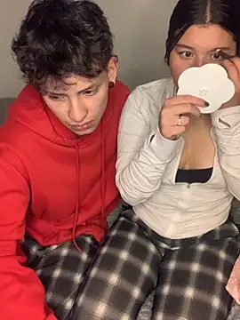 Snapshot of Damn__Love chatting on April 2026 05:23:01 AM Damn Love online show from April 2026 05:23:01 AM