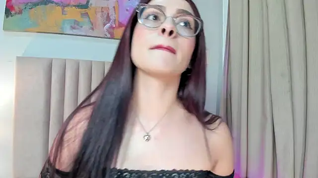 AndraCyruss online show from February 2026 11:11:02 PM