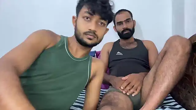 Snapshot of DesiDaddyandSon chatting on May 2026 02:17:01 AM DesiDaddyandSon online show from May 2026 02:17:01 AM
