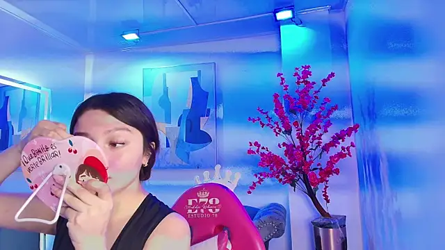 Snapshot of Chloe_dolly chatting on April 2026 11:16:01 AM Chloe dolly online show from April 2026 11:16:01 AM